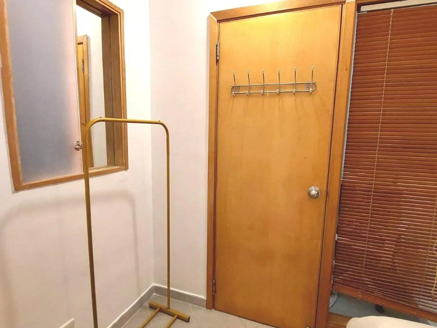 Appartamento 5 Minutes From Mtr Full Kitchen And Toilet With Elevator Hong Kong 0*,