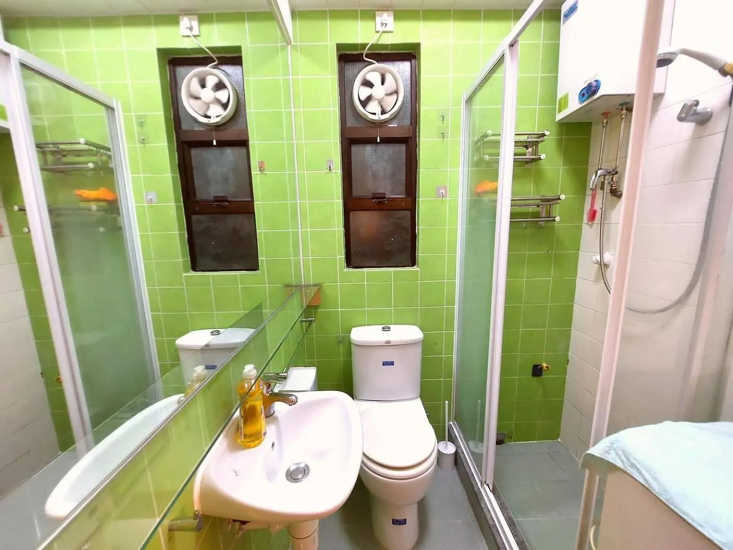 5 Minutes From Mtr Full Kitchen And Toilet With Elevator Apartment Hong Kong